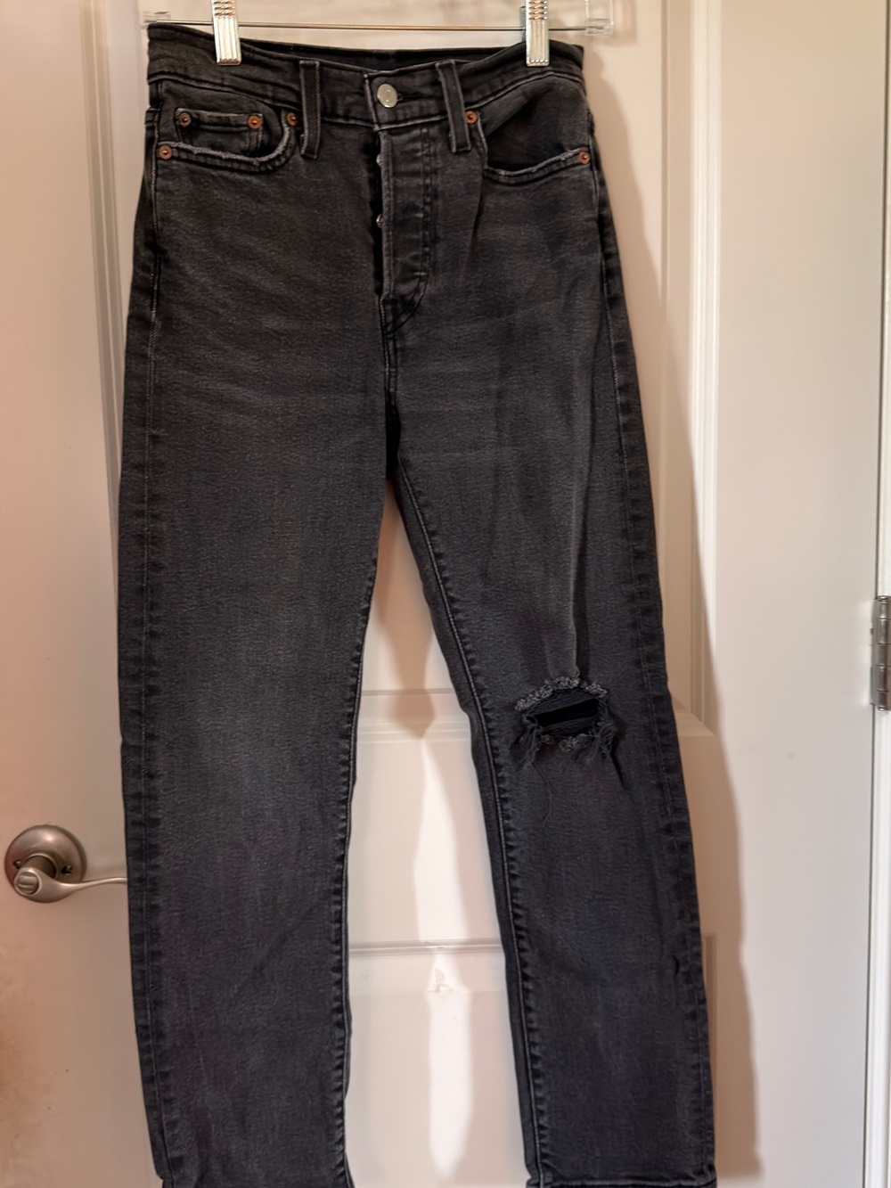 Levi's Black Skinny Jeans with Distressed Knee